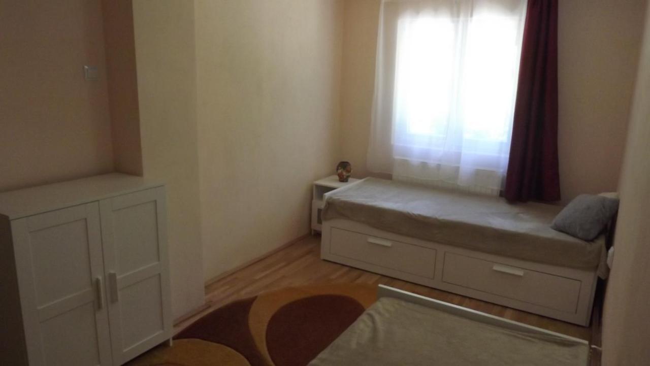 Casa De Oaspeti Boga Pietroasa  Zewnętrze zdjęcie