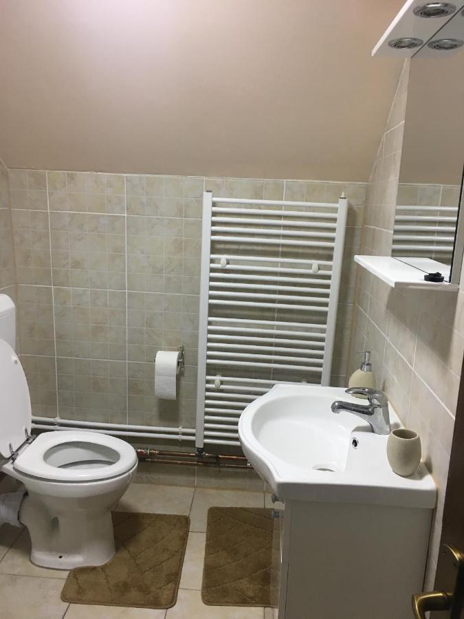 Casa De Oaspeti Boga Pietroasa  Zewnętrze zdjęcie